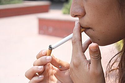 Busca Salud reducir el consumo de tabaco