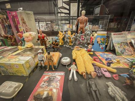 El Museo de la Marca, el sitio de Querétaro con más de 70 mil afiches de publicidad