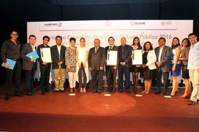 Refrenda Cuevas Vega primer lugar en oratoria