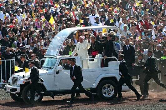 Llama a construir un mejor país