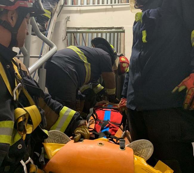 Mujer sufre accidente en plaza Puerta la Victoria