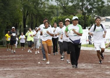 Gran éxito carrera IMSS 2013