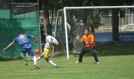 Se parte la tabla en la Demócrata Bancaria