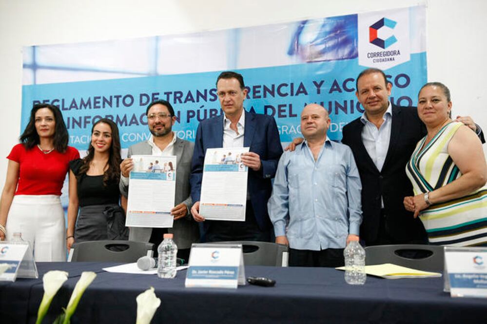 El presidente municipal, Mauricio Kuri González, encabezó la presentación del Reglamento de Transparencia (ESPECIAL)