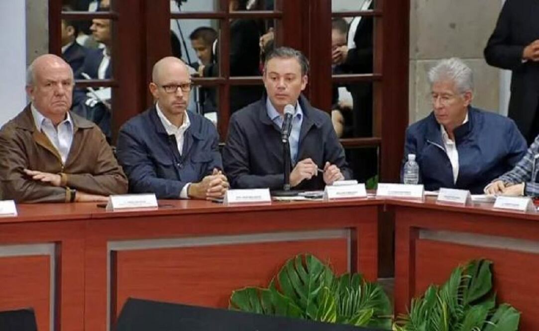 Reparar 12 mil 931 escuelas tras sismos costará 13 mil 650 mdp, dijo el secretario de Educación, Aurelio Nuño (Foto: Archivo El Universal)