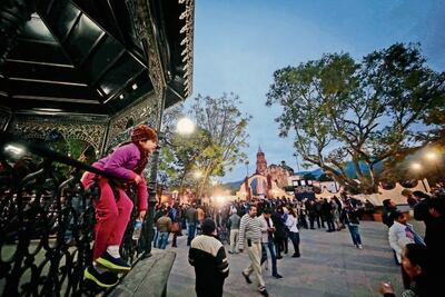 Exhortan a alcaldes a negociar bolsa federal 