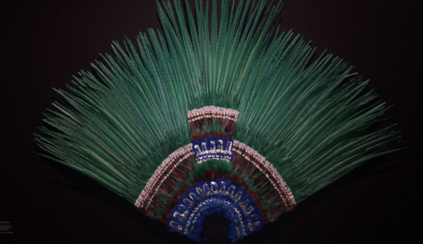 "El penacho no era de Moctezuma", asegura el director del Museo etnográfico de Viena