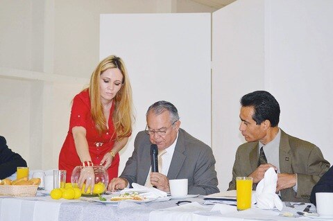 Confirman asistencia de cinco candidatos