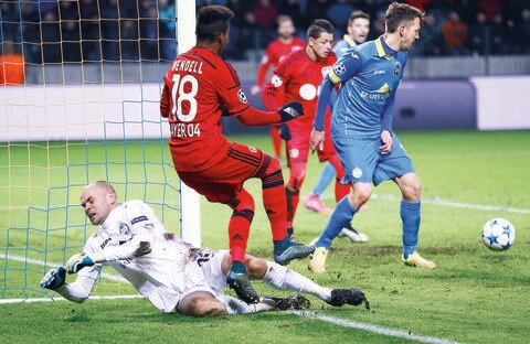 ‘Chicharito’ no puede anotar 