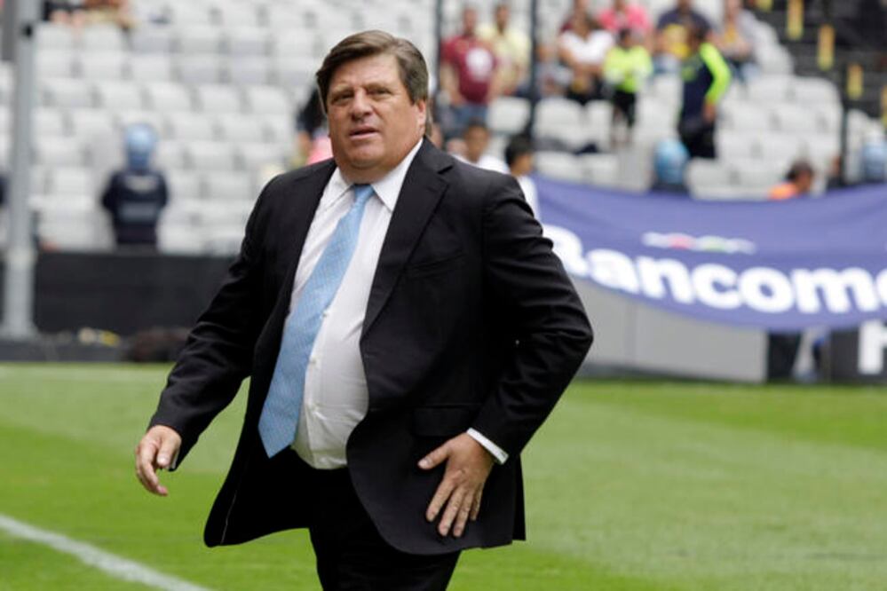 Miguel no pudo descifrar la estrategia del cuadro albiazul. (CARLOS MEJÍA. EL UNIVERSAL)