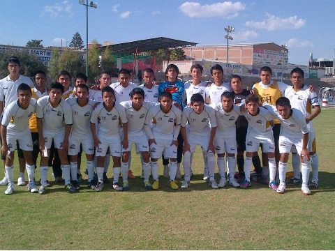 Corregidores consigue triunfo en casa