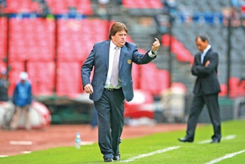 “El Piojo” no quiere hablar del Tri, pero...