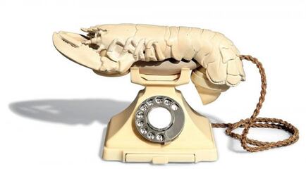 El "Teléfono Langosta" de Dalí no saldrá de Reino Unido