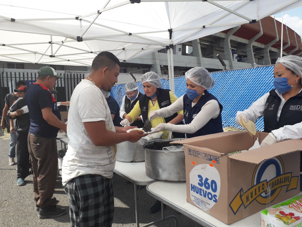 Pasan por Querétaro más de 500 migrantes