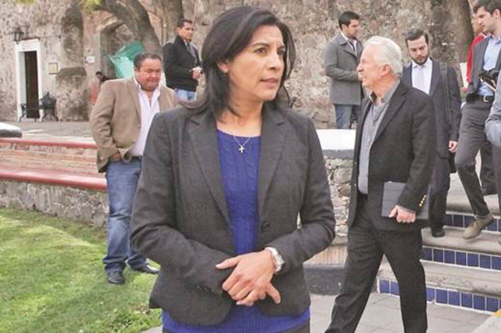 Mary García logra postulación 