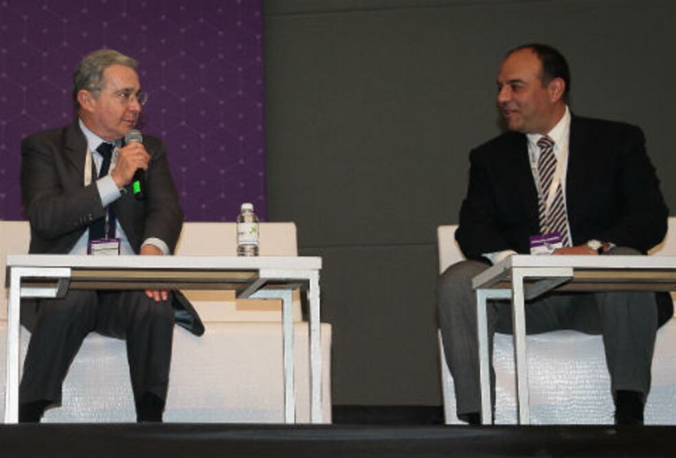 Dialogan Loyola y Uribe sobre seguridad