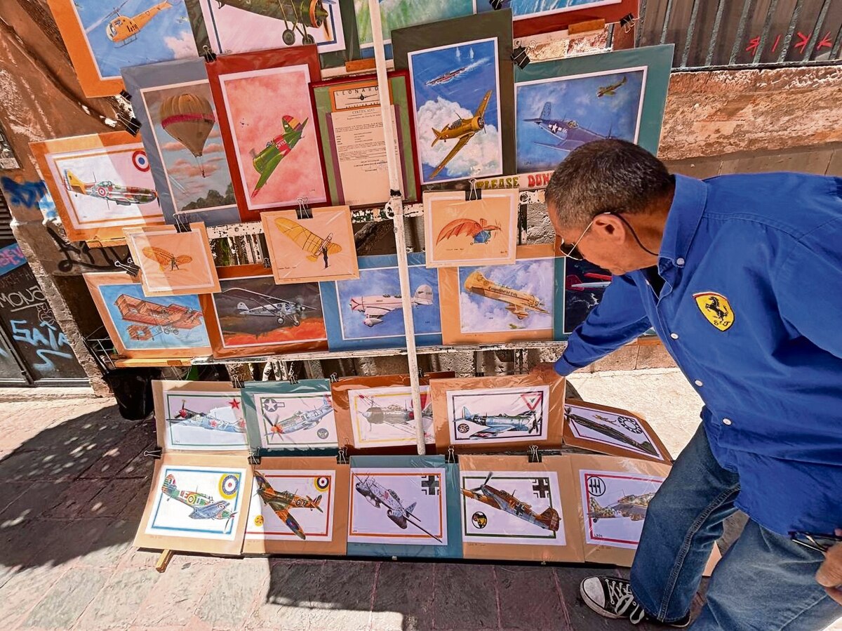Narra los episodios de la aviación desde el arte