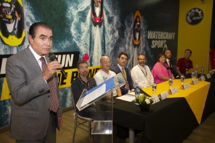 Sectur entrega distintivos H y M a empresa BRP