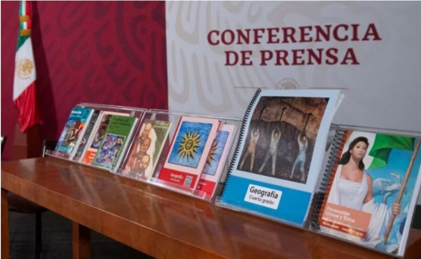 La 4t presenta la nueva generación de Libros de Texto Gratuito