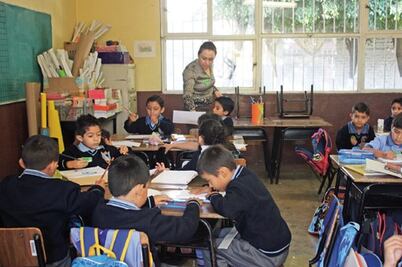 Prevalece déficit de 500 maestros