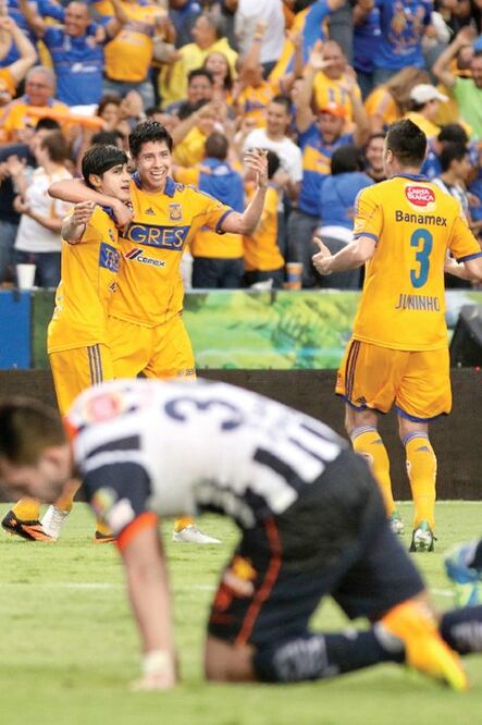 En el clásico regio, los Tigres rugen