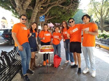 MC parte rosca para acercarse a la ciudadanía