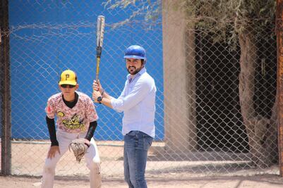 Agustín Dorantes aún no define el cargo por el que va a contender