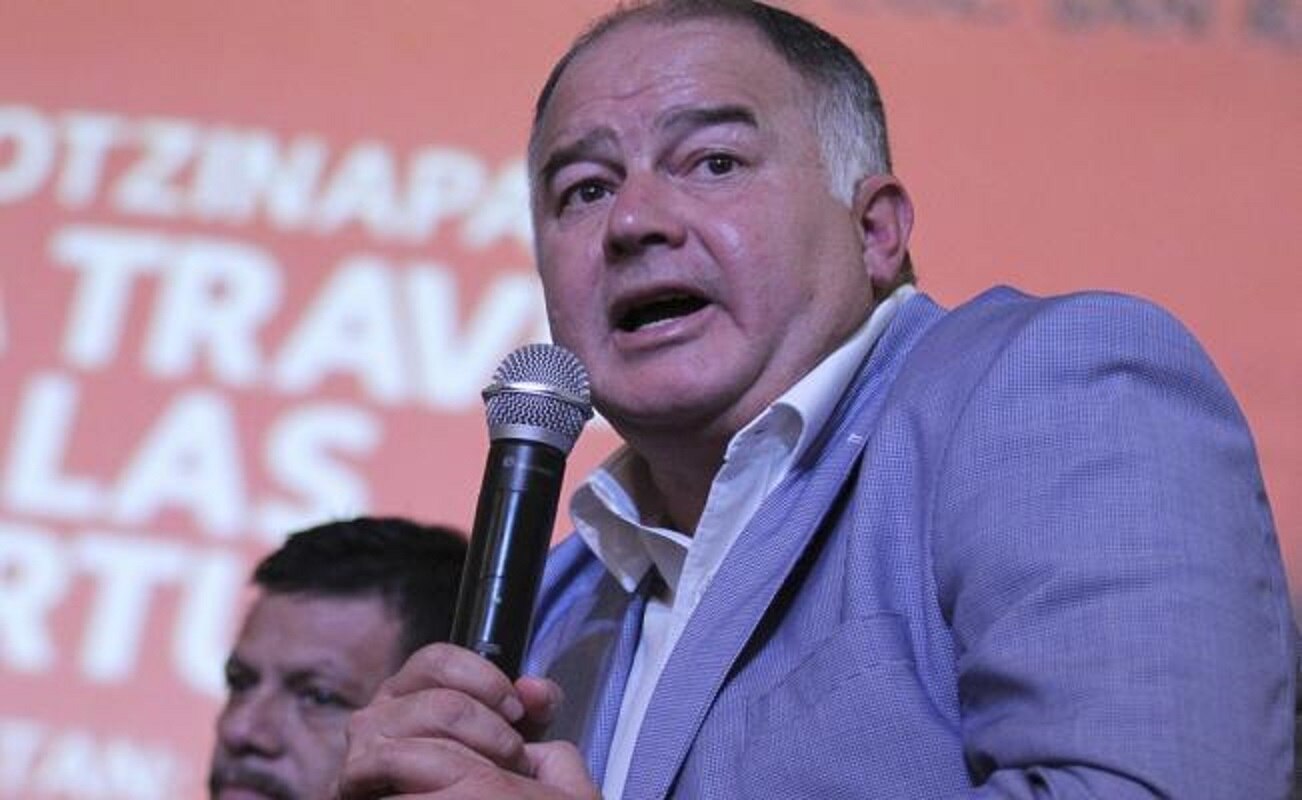 Periodistas e intelectuales urgen castigo por amenazas a De Mauleón