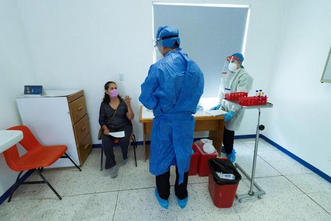 UAQ alista fisioterapias a pacientes de Covid-19