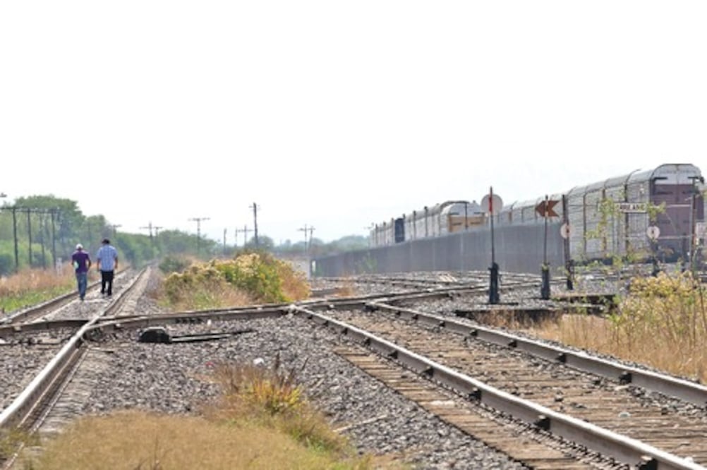 Parten a  EU 7 de cada 10 hombres de Huimilpan 