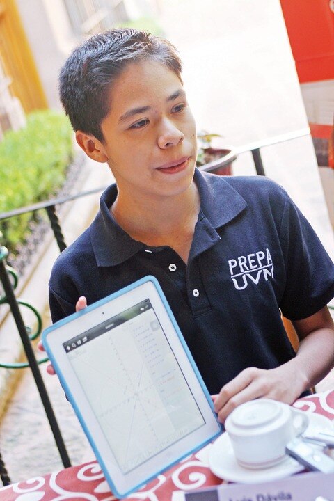 UVM, pionera en uso de tabletas en clase