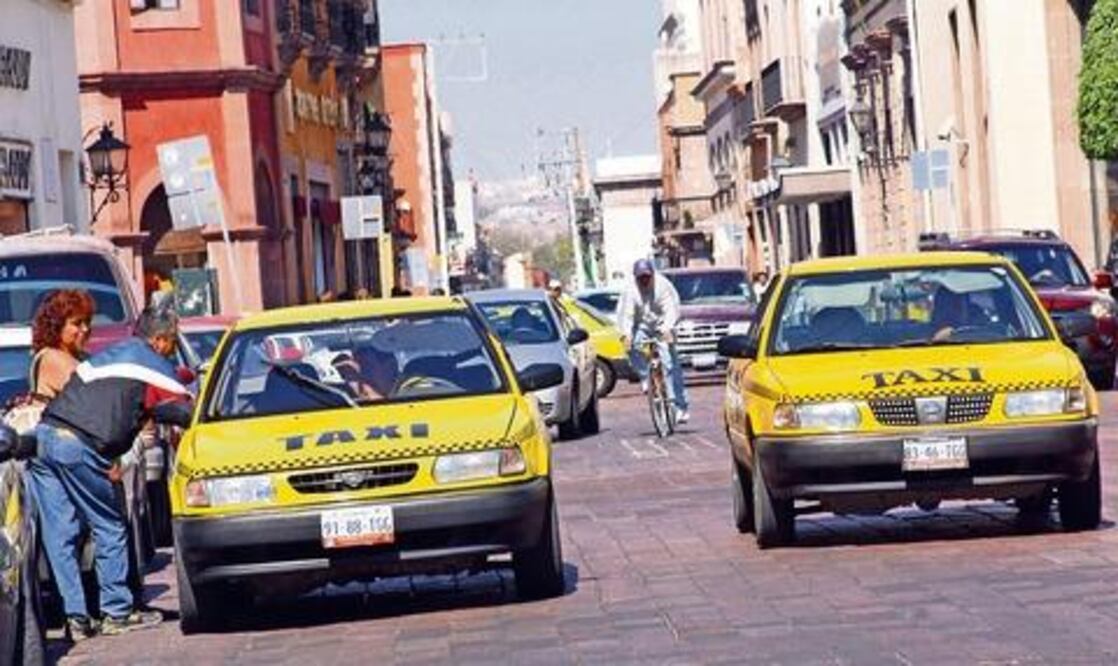 Han infraccionado a 42 taxis piratas