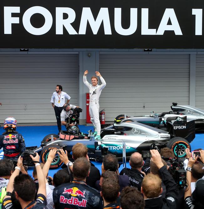 Rosberg, a paso de gigante