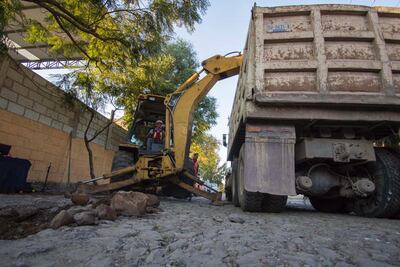 Busca Vega Carriles apoyo para 60 obras
