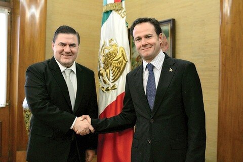 Por una activación física