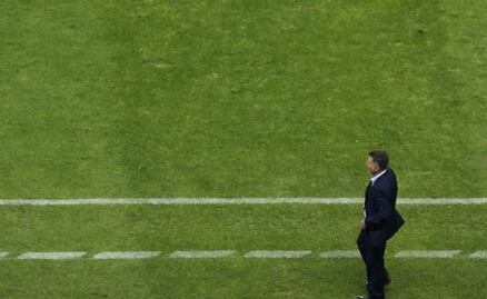 El grito de "Fuera Osorio" despide a la Selección Mexicana