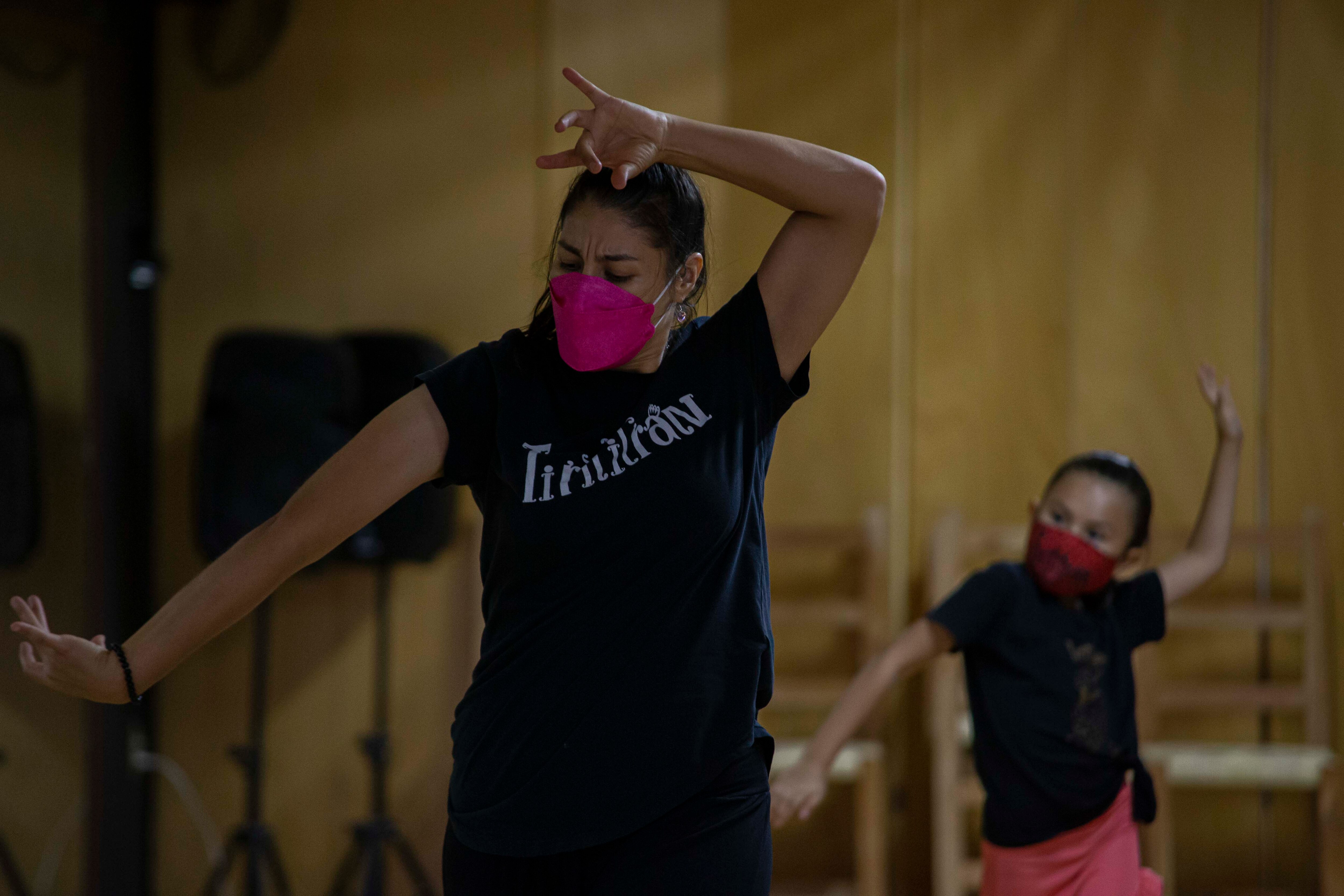 La queretana que comparte su amor por el flamenco