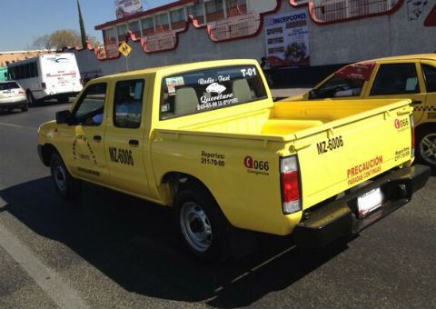 Retiran concesiones de taxi mixto