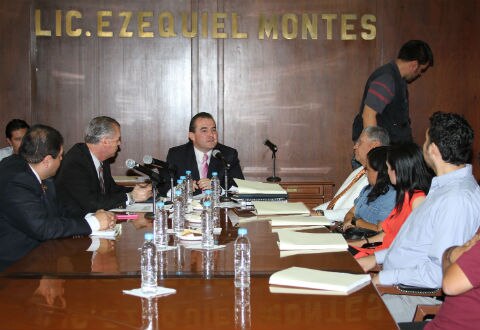 17 periodistas aspiran a la medalla Ezequiel Martínez Ángeles