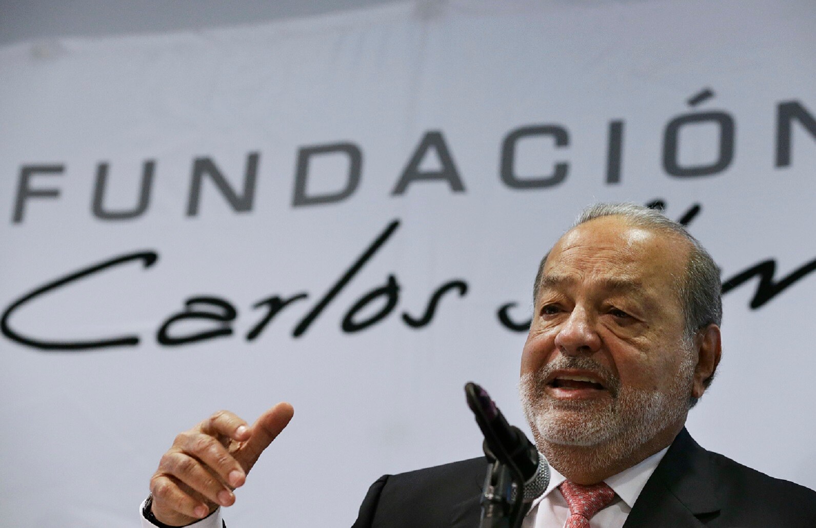 Telefónicas pagarían a Slim hasta un centavo
