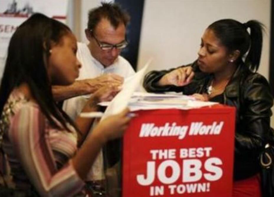 Caen solicitudes de ayuda por desempleo en EU