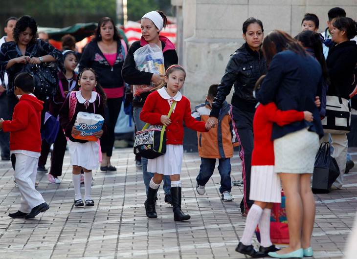 Regresan a clases 450 mil alumnos