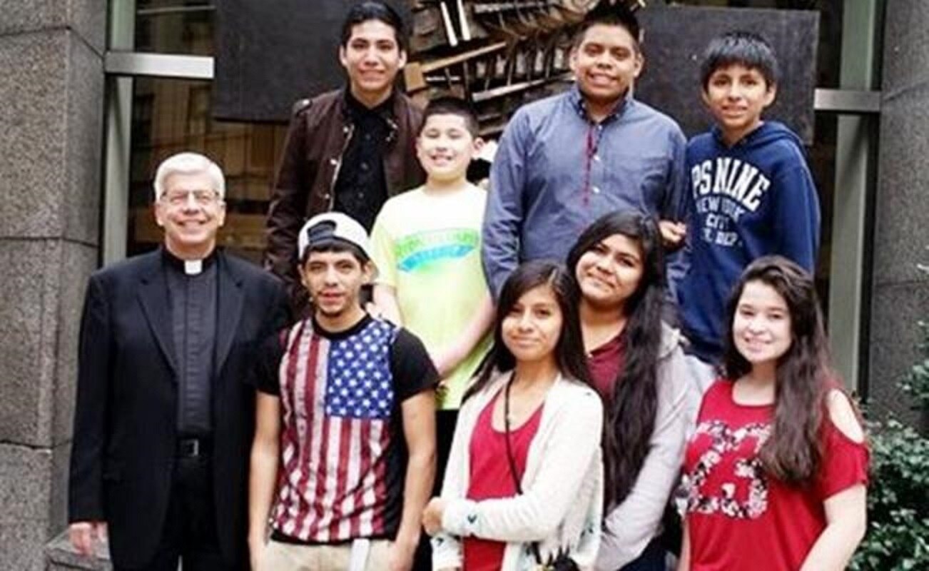 Muchas familias de migrantes son separadas al cruzar la frontera a EU. En la imagen, el muro que separa Tijuana de San Diego (CORTESÍA: BORDER ANGELS)