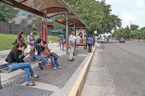 Transporte funcionará con normalidad: IQT