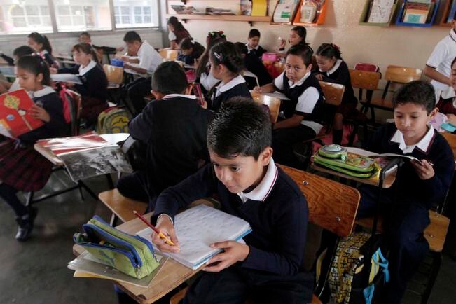 "Insano ir en contra de reforma educativa": Francisco Domínguez