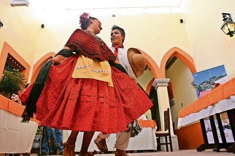 En riesgo, el Huapango arribeño