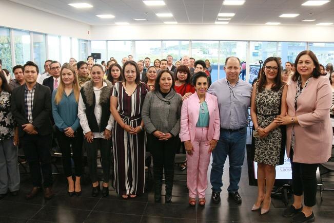 Fabiola Larrondo presentó su informe de actividades