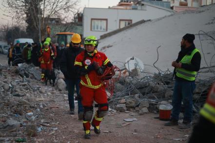 Valeria Segura, la queretana que viajó a Turquía para salvar vidas 