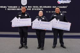Entregan apoyo para vivienda a cinco policías de Corregidora