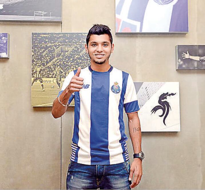 Layún y ‘Tecatito’ llegan a Portugal